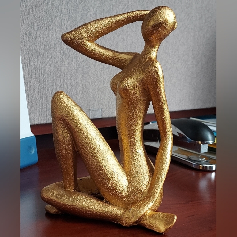 Elegant Gold Abstract Sculpture